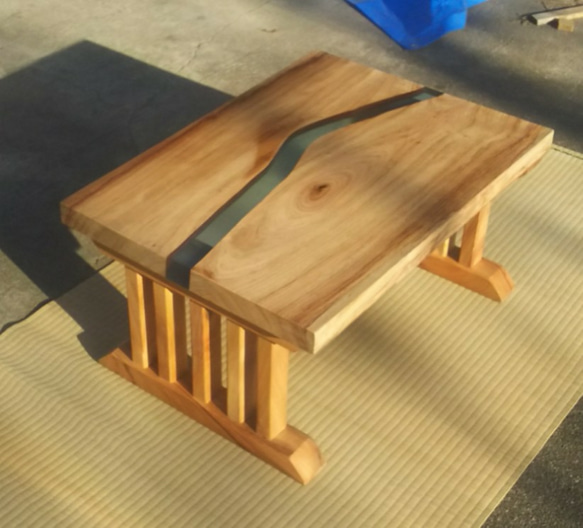ウッドリバーテーブル リバーテーブル エポキシ樹脂 楠木 1枚目の画像