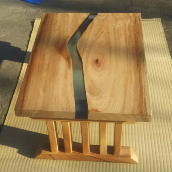 ウッドリバーテーブル リバーテーブル エポキシ樹脂 楠木 2枚目の画像