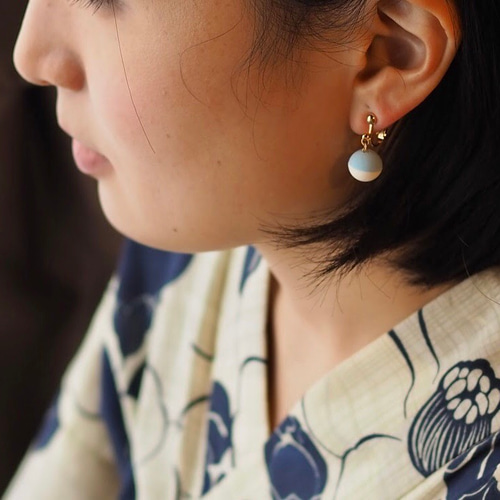 mimi33】フラワーバックキャッチピアス[Sheerchic]｜アネモネ