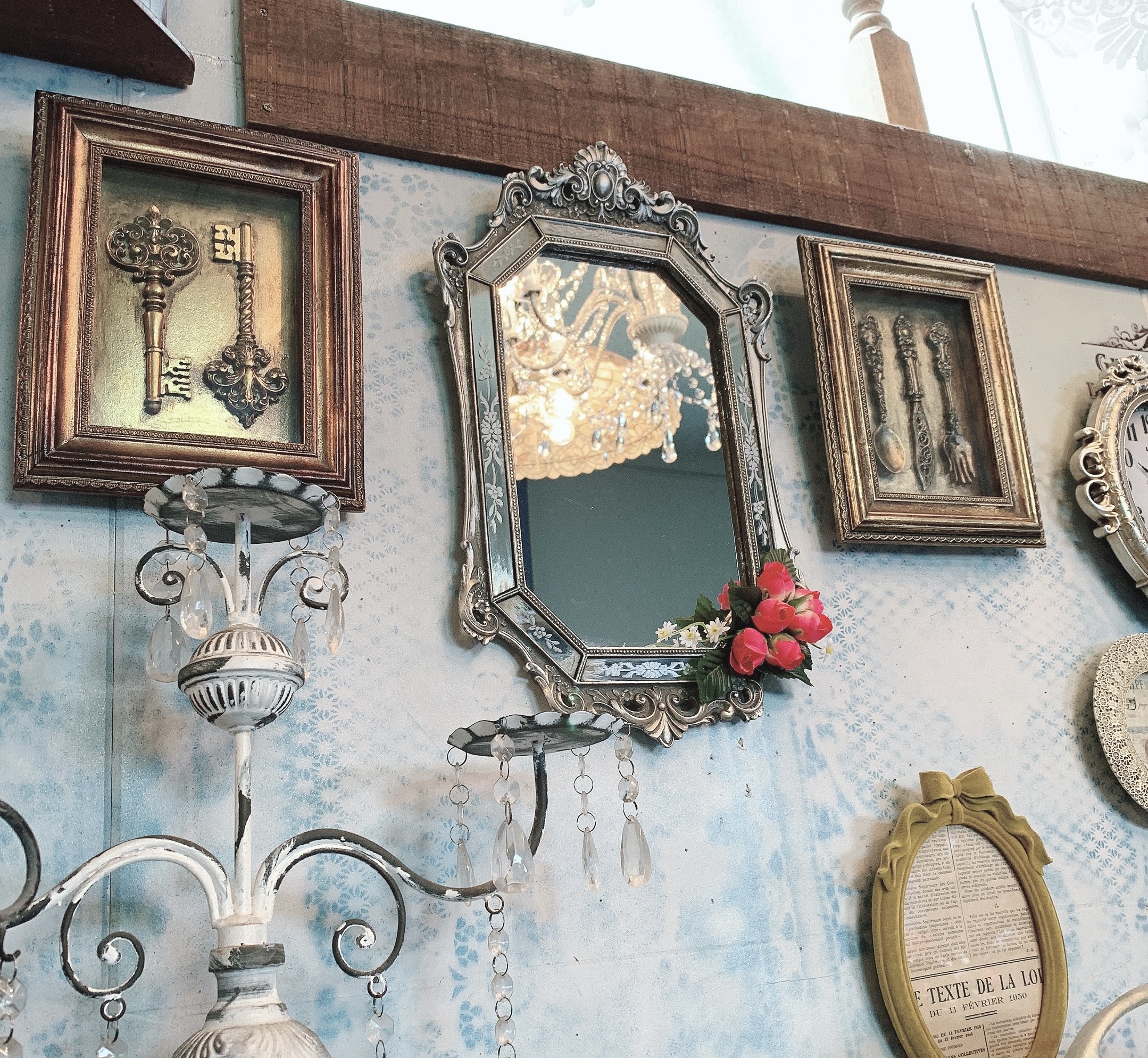 アンティークな部屋/ ウォールミラー/ デコレーションミラー