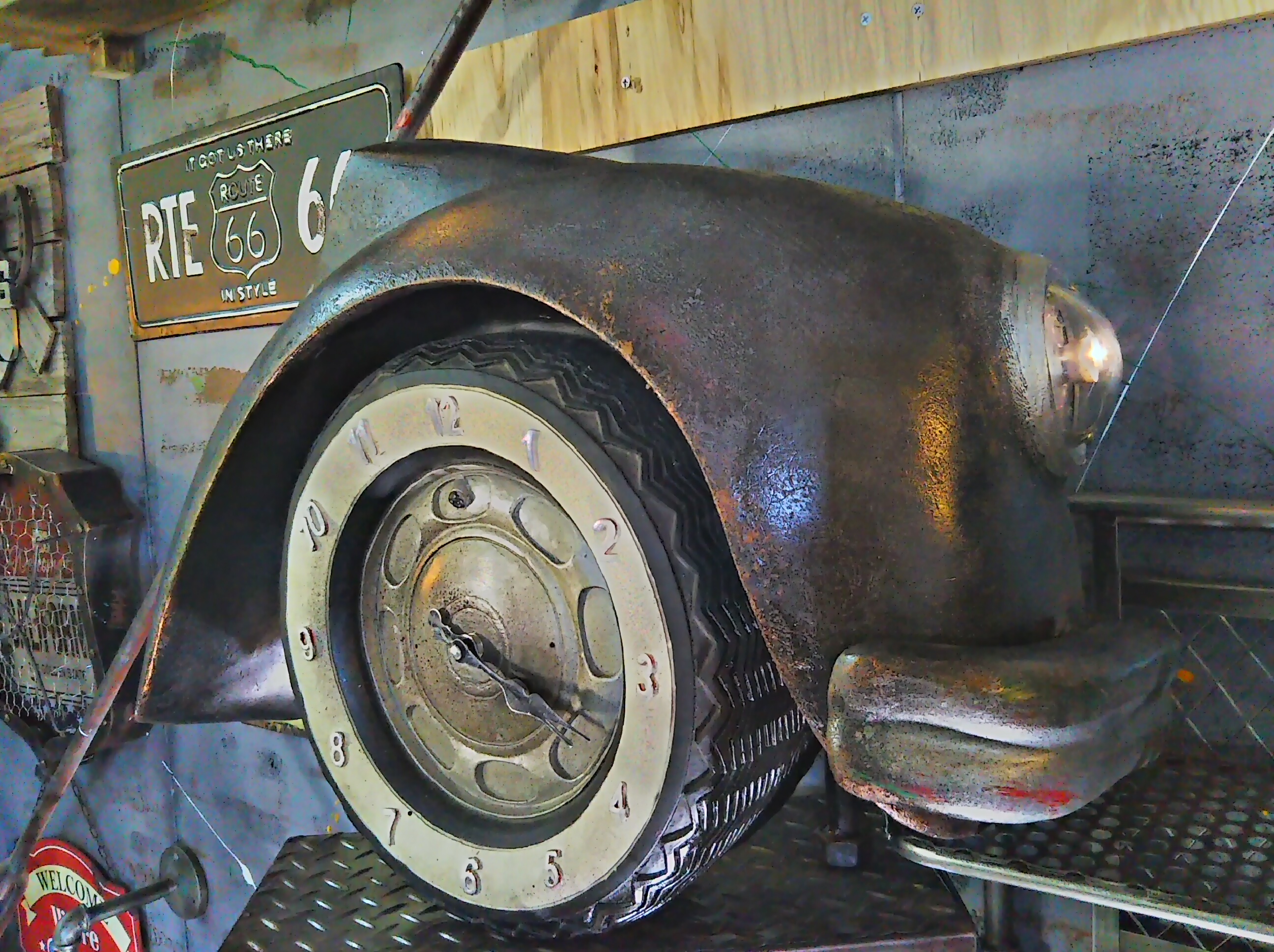 アメリカン ヴィンテージStyle/屋内ディスプレイ看板（a）オーバーフェンダー/#サインボード#店舗什器