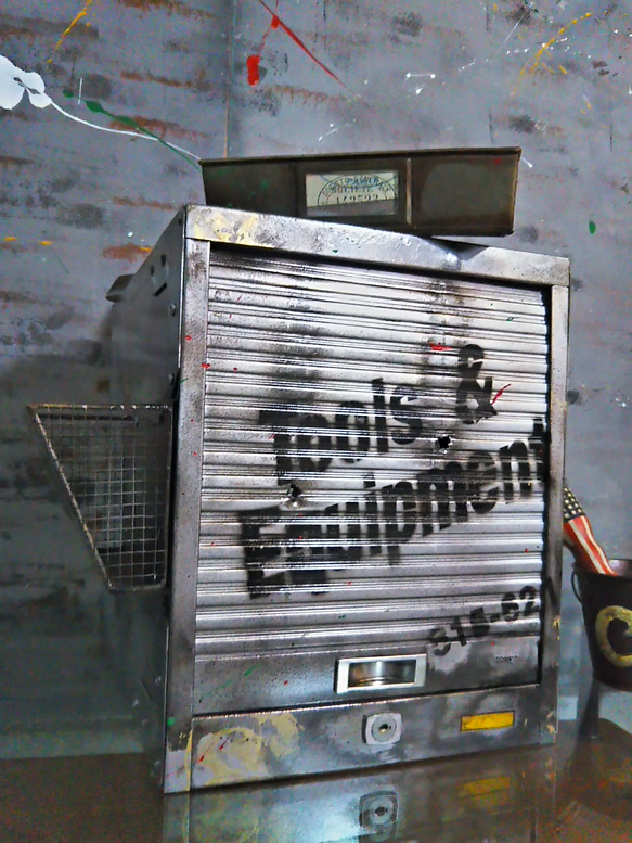 ヴィンテージ メタルキャビネット シャビー インダストリアル