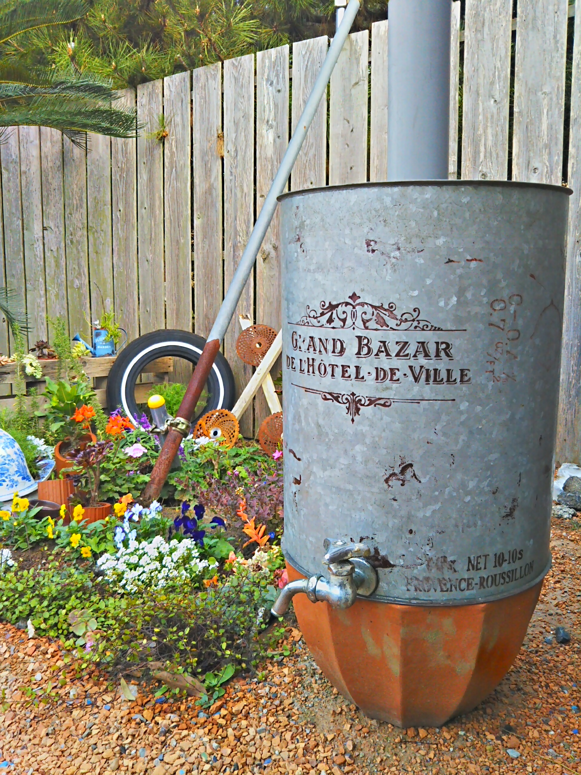 アンティークな家 ガーデニング 貯水タンク（XL） エコ ガーデン 雨水タンク e01ea9e815d3461cc187ccad2ba824