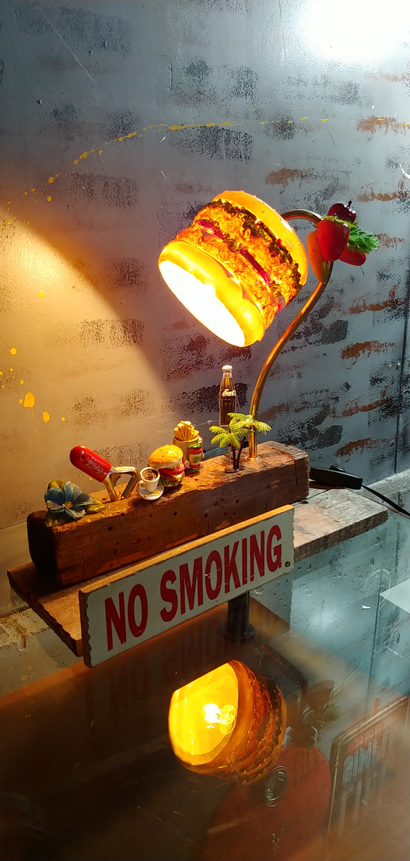アメリカンダイナー Style/  BURGERS Shade Lamp/ NO SUMOKING（看板&カードトレイ） 1枚目の画像