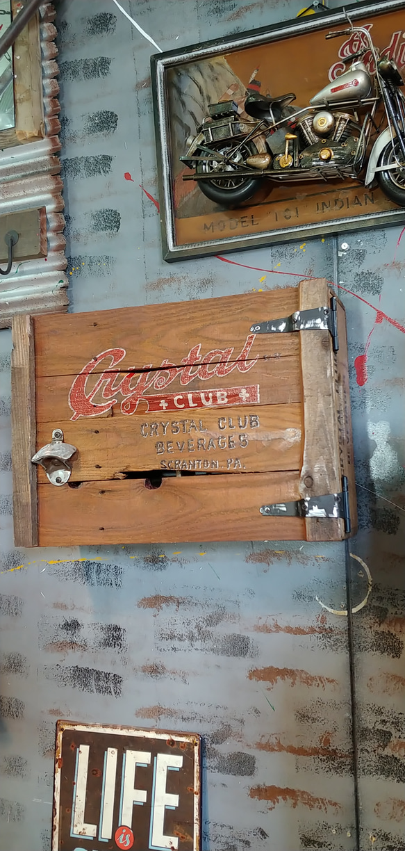 アメリカンヴィンテージ/ 《Crystal》 クリスタル/ ウォールシェルフ（横型横開き） 飾り棚 ウッドボックス/ 1枚目の画像