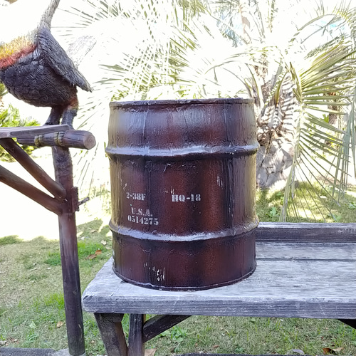 ドラム缶リメイクプランター U.S. ROUTE 66　木製台付き　送料込み アメリカン Style/ 木製樽仕様 リメイク缶/ ドラム缶 プランター