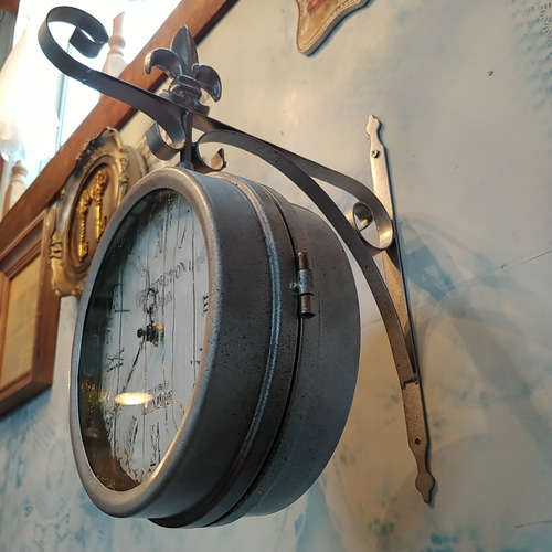 クラシックスタイル シルバー掛時計 フレンチ アンティークstyle/ 壁掛け 両面時計（Mサイズ