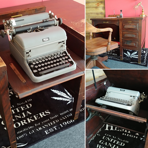 AMERICAN VINTAGE/ タイプライター付き ウッドデスク 3drawer デスク