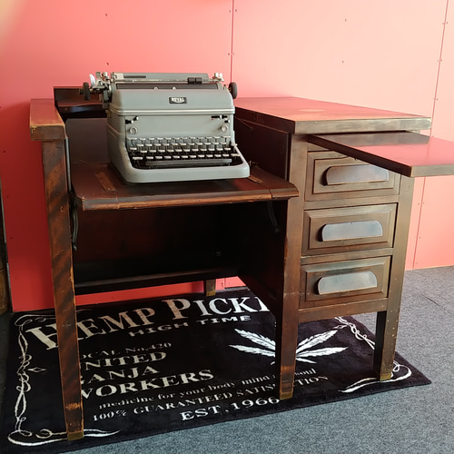 AMERICAN VINTAGE/ タイプライター付き ウッドデスク 3drawer デスク