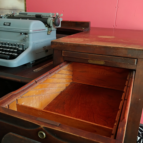 アメリカンヴィンテージ タイプライター付き ウッドデスク 引き出し×3