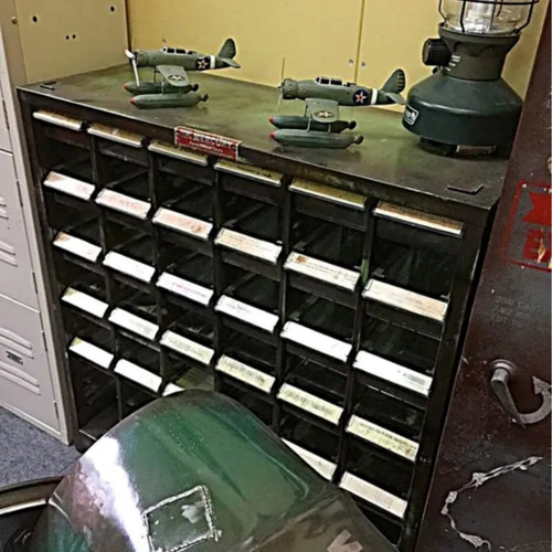 Oldアメリカンstyle/ シャビー パーツキャビネット/ スチール棚（a