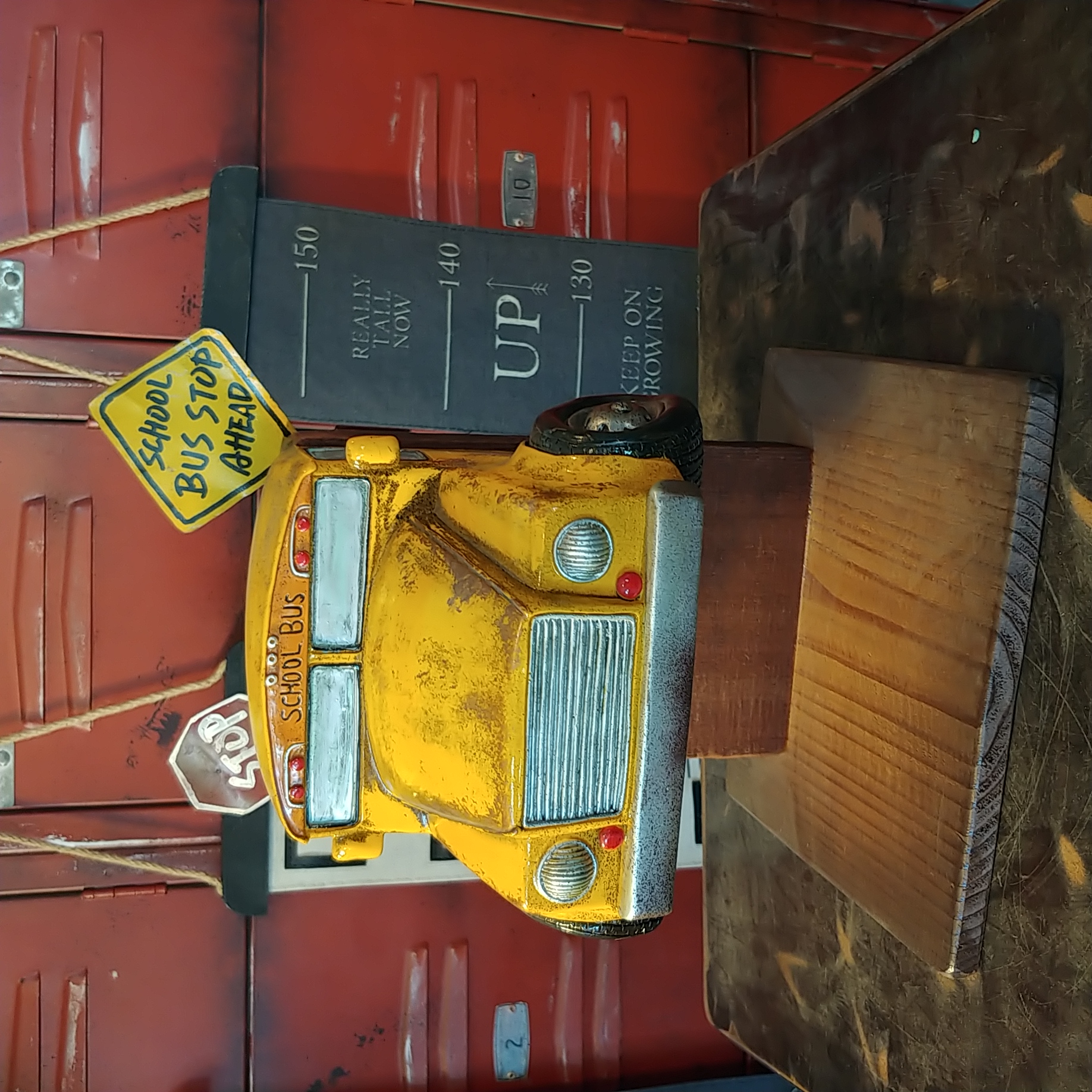 アメリカンな部屋/ アメリカンインテリア/ 卓上型 ロールペーパーホルダー&リモコン立て/ おんぼろ!! スクールバス