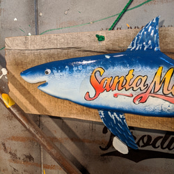 カリフォルニアスタイルの家/ メタル & ウッドのウォールデコ ②/ #店舗什器 #壁掛け看板 #SHARK #サンタモ 2枚目の画像