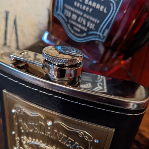 アメリカンヴィンテージな家/ JACK DANIEL 8oz スキットル