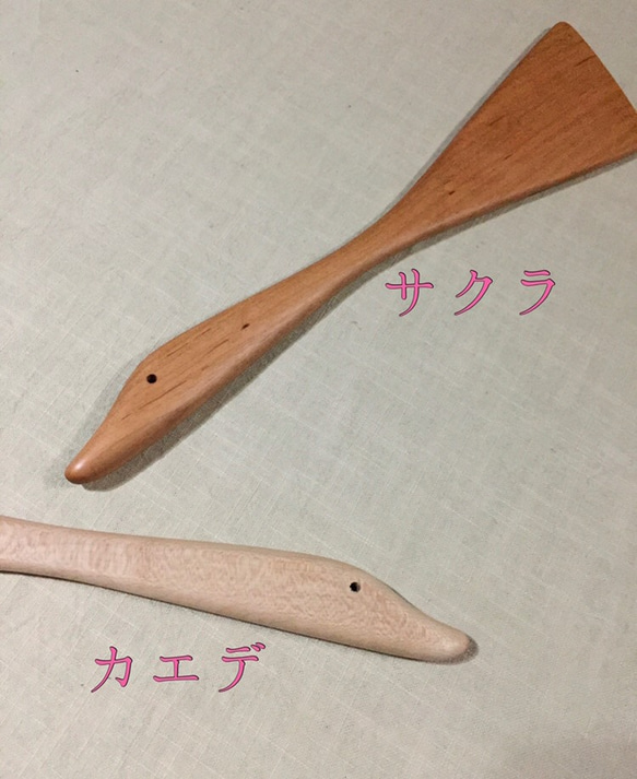 かわいい顔してタフで使える木べら『アヒルの水かき』(サクラ)【受注生産品】 2枚目の画像
