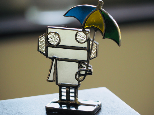 ロボット「umbrella」ステンドグラス オブジェ 置物 6枚目の画像