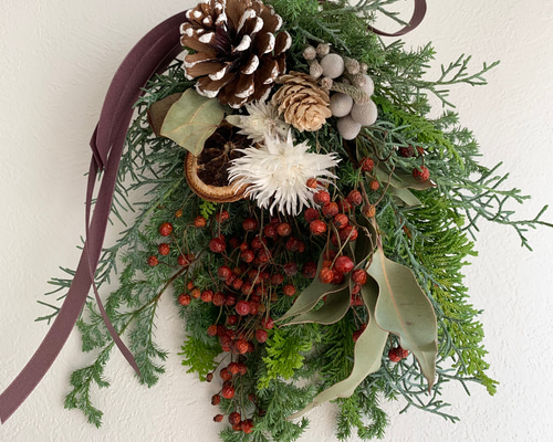 野ばらの実とヒバのクリスマススワッグ スワッグ はないろ工房blossom