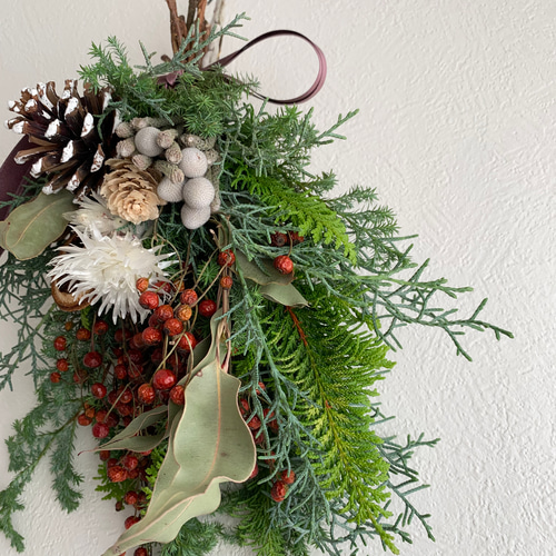 野ばらの実とヒバのクリスマススワッグ スワッグ はないろ工房blossom