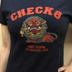 Check8刺繡貼布純棉重磅劍獅T恤(女版) 第1張的照片