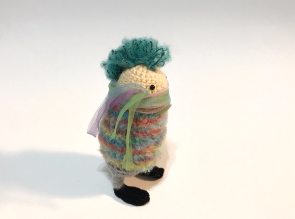 blue mohican haired amigurumi punks from maallong (mlg0041) 第4張的照片