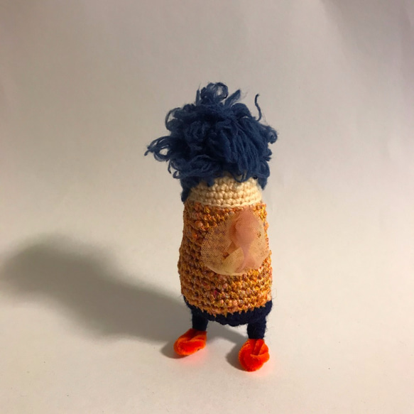 blue mop haired amigurumi from maallong (mlg0057) 第2張的照片