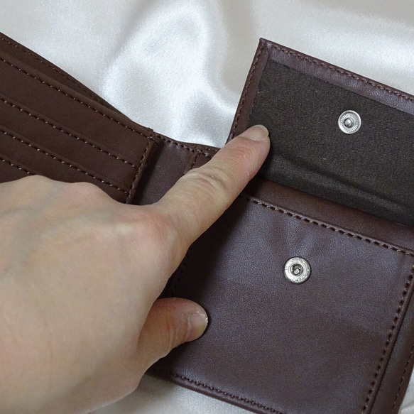 高品質なメンズな財布 二つ折り財布 3枚目の画像