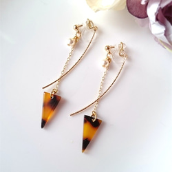 HMイヤリングゴールドトライアングル3角パール