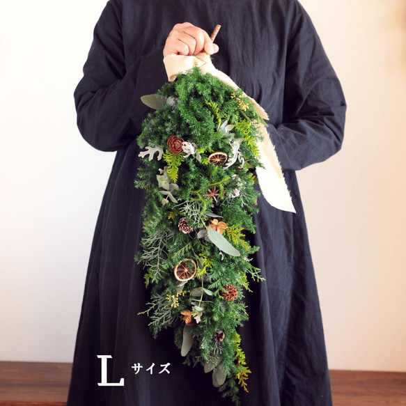 楽しいっ！かわゆいっ♪クリスマススワッグ★生花です。針葉樹が香るシックなスワッグ/選べる2サイズ/クリスマスギフトにも♪ 5枚目の画像