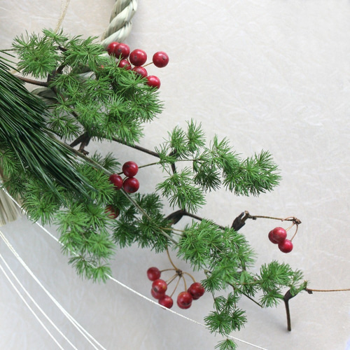 伝統的な注連縄で寿ぐお正月。天然素材の和モダンしめ縄飾り