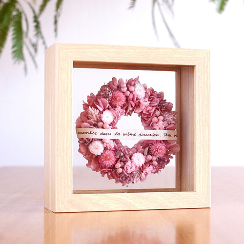 アンティークピンクがお洒落♥モダンな天然素材リース in フレームS