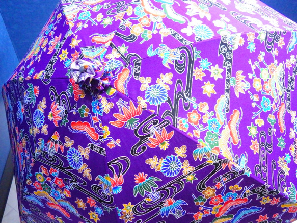 浴衣から生まれた日傘　紅型皇帝紫 3枚目の画像
