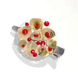 赤い実とユーカリのクリアヘアクリップ ゴールド／シルバー 4枚目の画像
