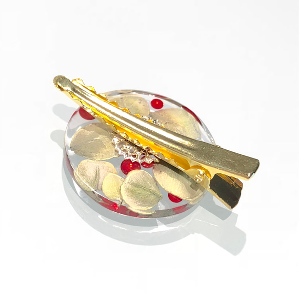 赤い実とユーカリのクリアヘアクリップ ゴールド／シルバー 7枚目の画像