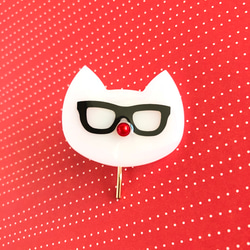 赤鼻のめがねネコのポニーフック 白猫/グレー猫      母の日ギフト誕生日プレゼントお祝いねこキャット眼鏡黒ぶち 1枚目の画像