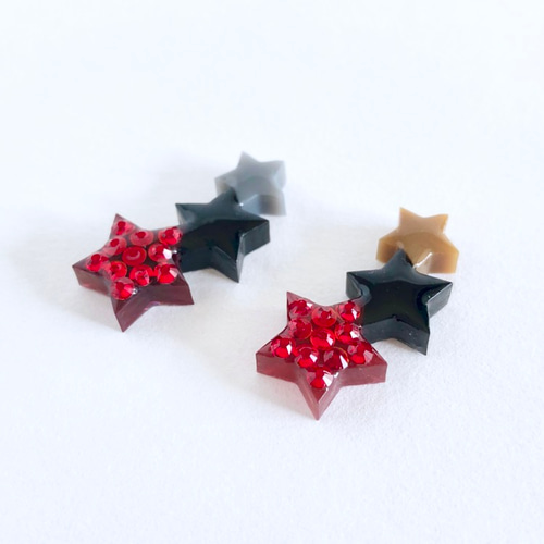 スワロフスキー3連スター☆イヤーカフ風ピアス ベージュ
