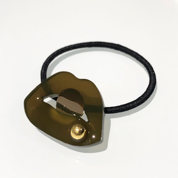 唇型のヘアゴム(ブルーラメ)