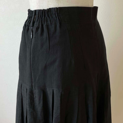 シルクのスカート ソフトプリーツ 黒 4枚目の画像