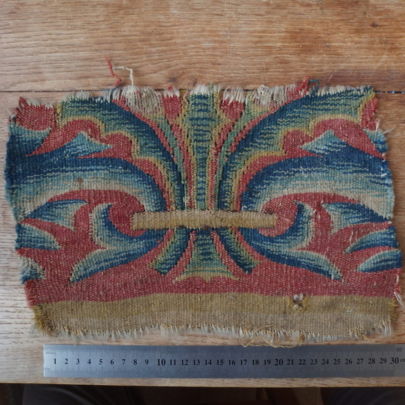 フランスアンティーク　手織　ハギレ　１７世紀タペストリー　生地　B 2枚目の画像
