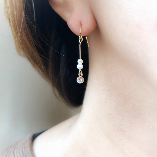フックピアス オニキス 淡水パール スーパーCZ 10金 10k K10