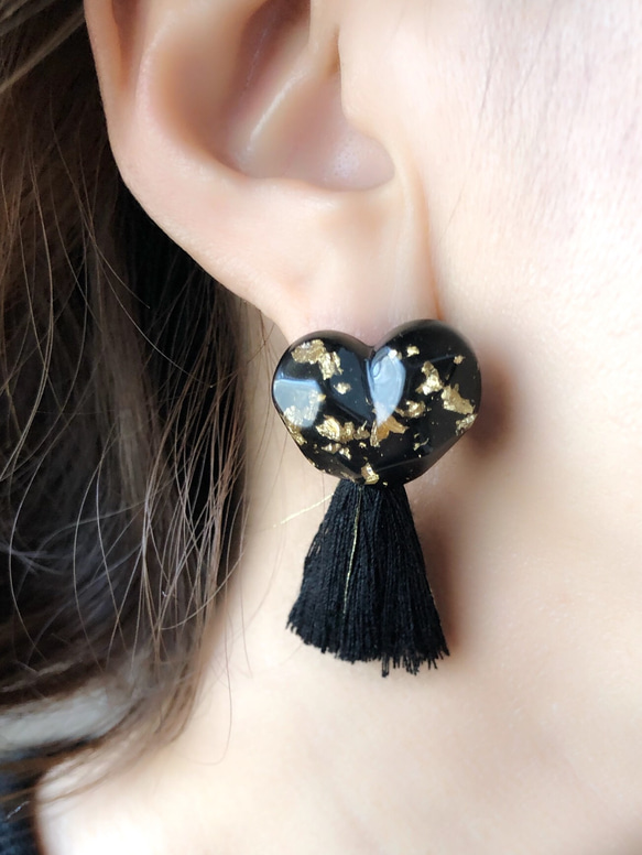 2way black & gold ハートピアス  /イヤリング 1枚目の画像