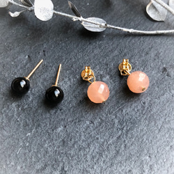 orange moon stone &black onyx    ピアス 6枚目の画像