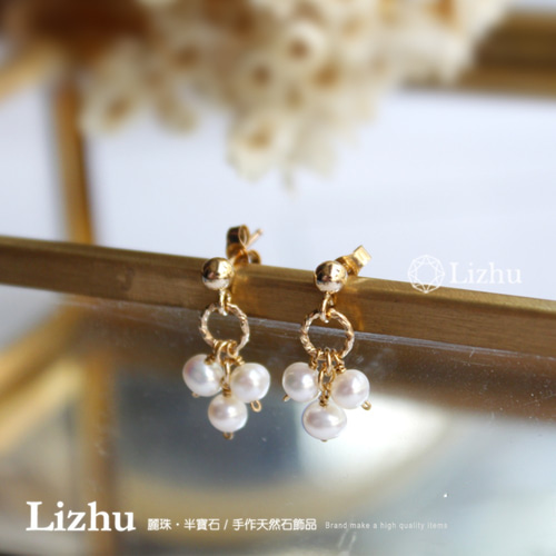 ライオンさんゴールドイヤリング ハンドメイド