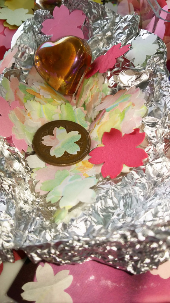 桜ひらり（♡＋四つ葉のクローバーmix）「祝い組」（大小１０００枚以上）キャンディーカラー・クラフトパンチ 3枚目の画像
