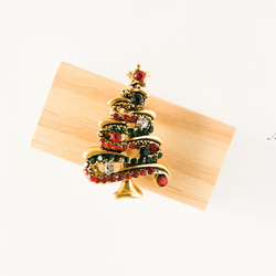 『クラシックなクリスマスツリーのブローチ』アンティーク調 3枚目の画像