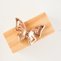 『キラキラな蝶々のブローチ』帯留め　バタフライ　ラインストーン 5枚目の画像