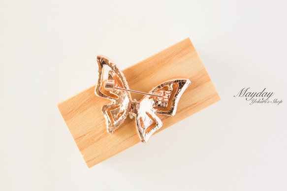 『キラキラな蝶々のブローチ』帯留め　バタフライ　ラインストーン 5枚目の画像
