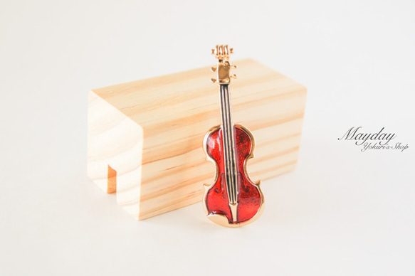 『クラシックなバイオリンのブローチ』音楽　アンティーク 1枚目の画像