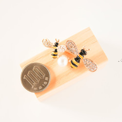 『幸せな蜂ちゃんのブローチ』 5枚目の画像