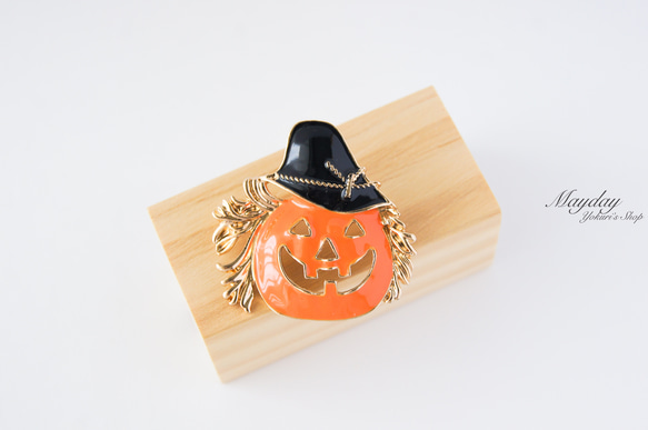 『Halloweenハロウィン～おしゃれなかぼちゃ先生のブローチ』秋 2枚目の画像