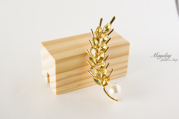 『収穫のシーズン- ゴールドの麦穂のブローチ』 2枚目の画像